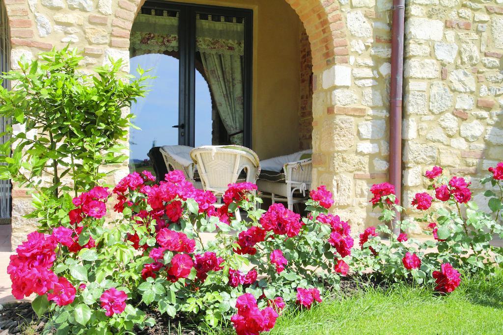 Agriturismo San Lorenzo Serre Di Rapolano Buitenkant foto