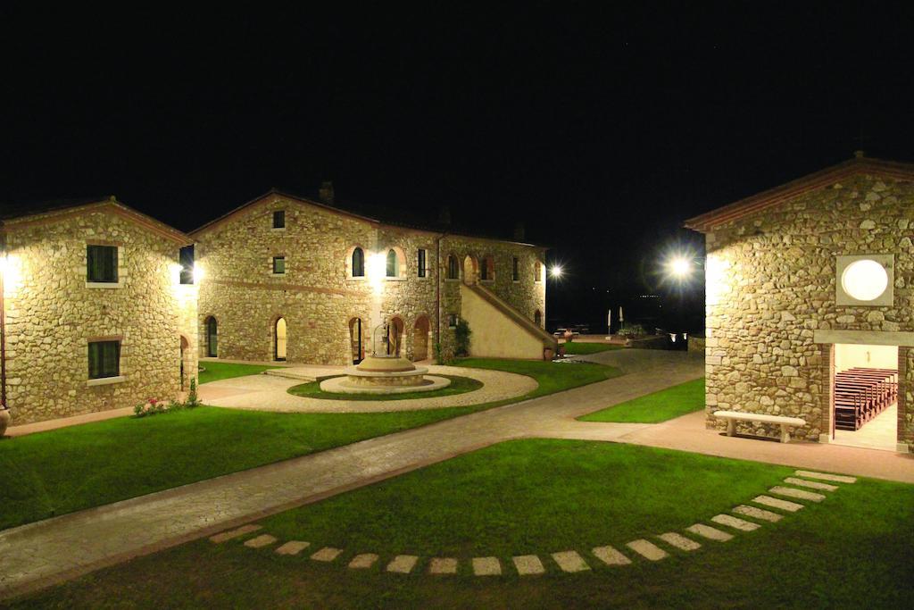 Agriturismo San Lorenzo Serre Di Rapolano Buitenkant foto